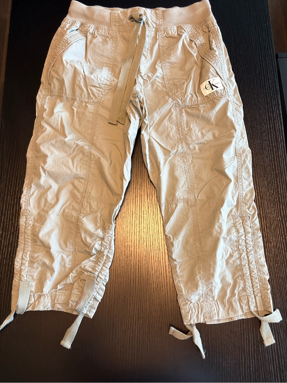 Calvin Klein Cargo Capris - Drawstring Waist Size Extra Small